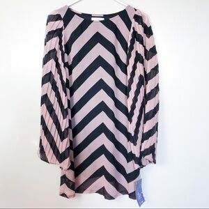 NWT Love, Fire Accordion Chevron Long Sleeve Dress